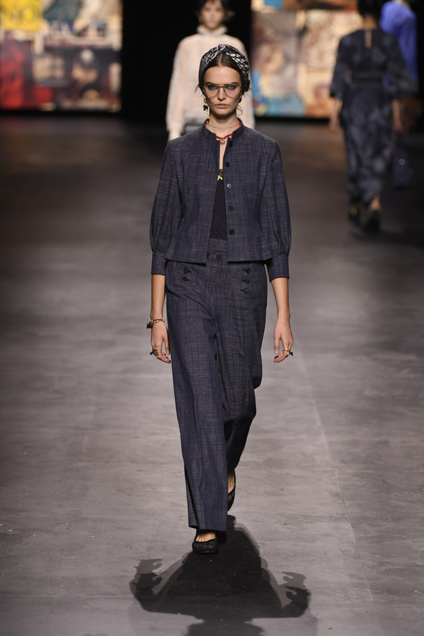 عرض أزياء ديور Dior لربيع وصيف 2021 من أسبوع الموضة في باريس