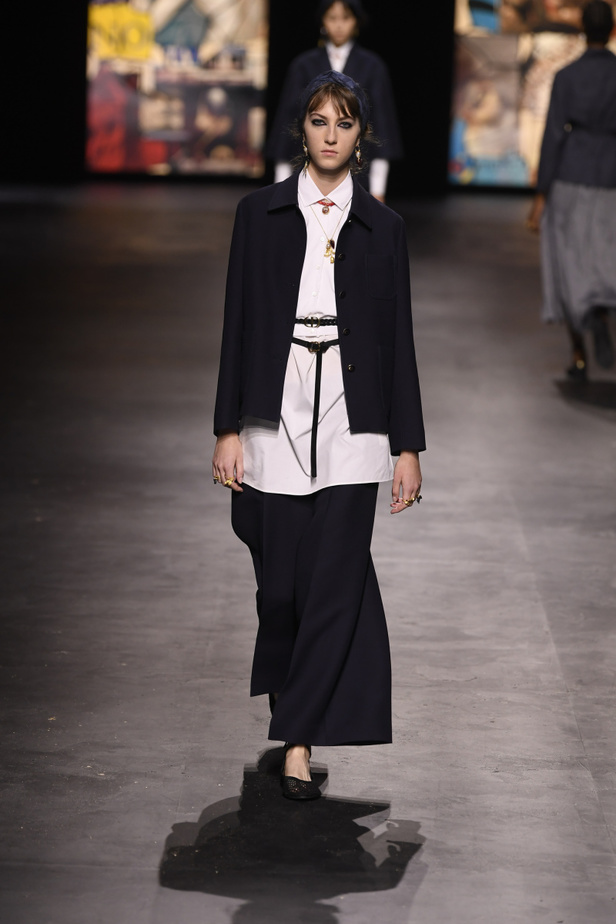 عرض أزياء ديور Dior لربيع وصيف 2021 من أسبوع الموضة في باريس