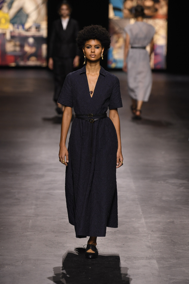 عرض أزياء ديور Dior لربيع وصيف 2021 من أسبوع الموضة في باريس