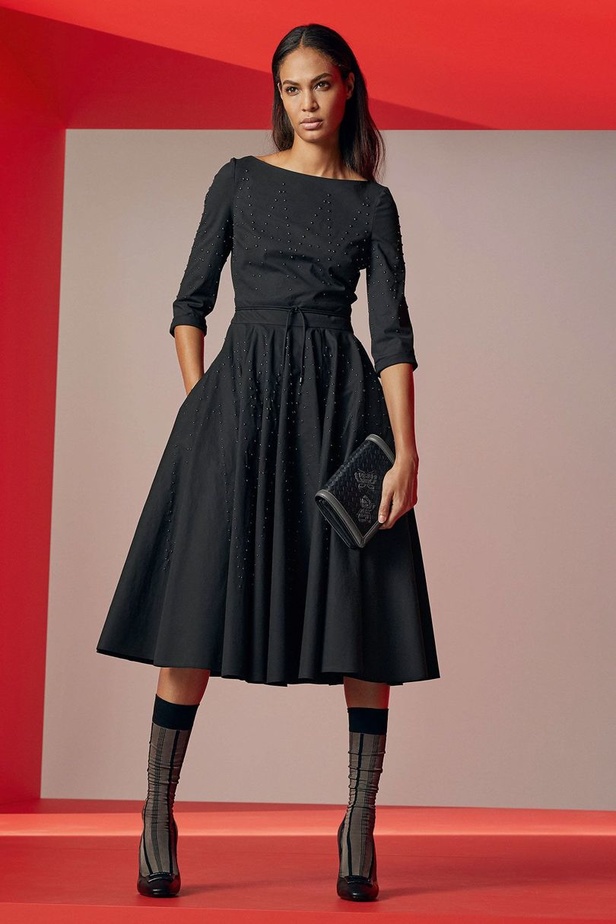 بالصور: مجموعة ازياء بوتيغا فينيتا ريزورت 2018