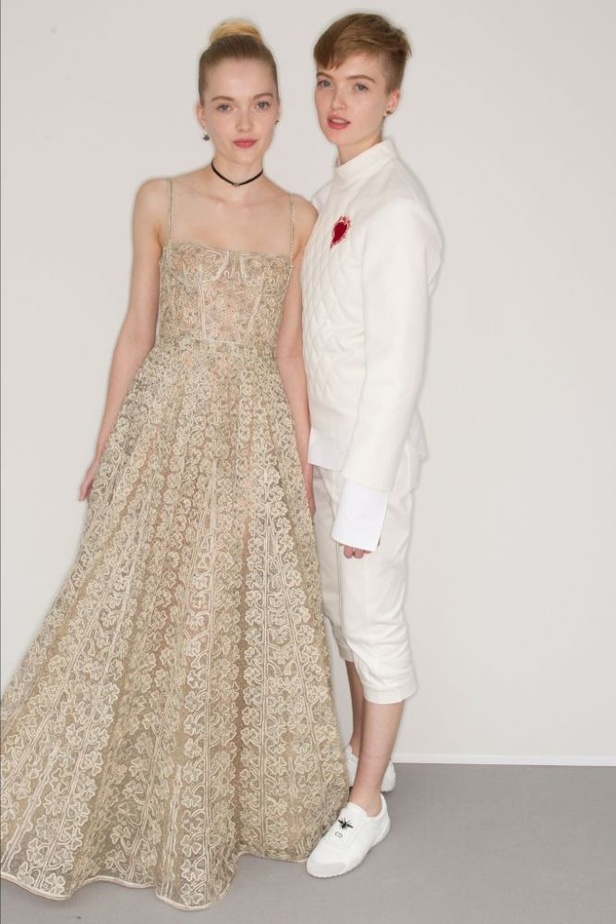 عرض أزياء "ديور" لموسم ربيع وصيف 2017