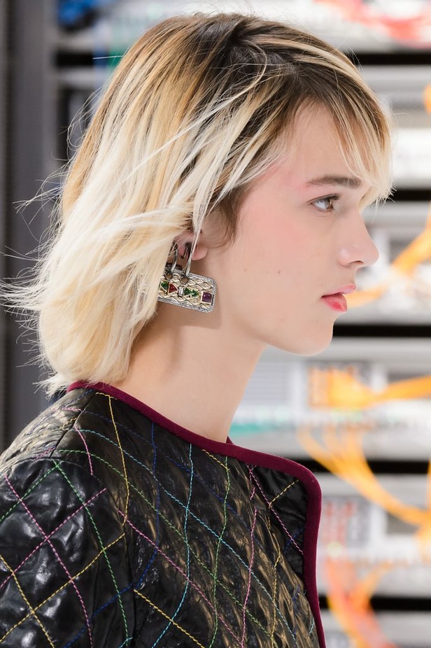 مجموعة "شانيل" لموسم ربيع وصيف 2017