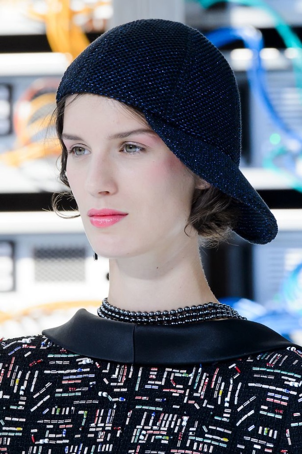 مجموعة "شانيل" لموسم ربيع وصيف 2017