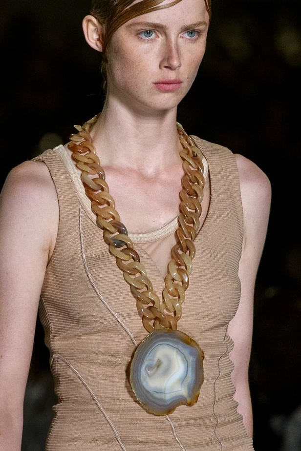 مجموعة جيفنشي لموسم ربيع وصيف 2017