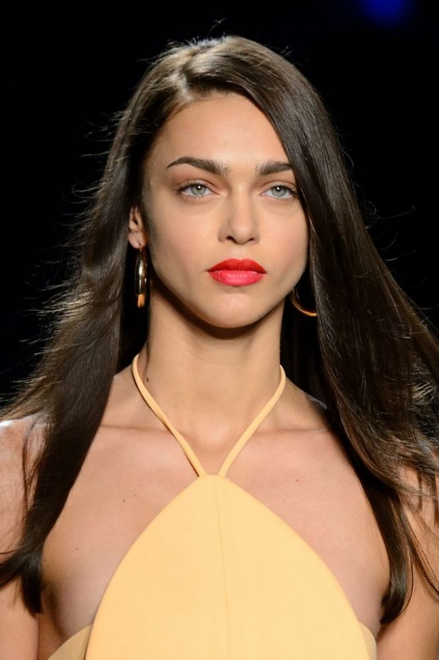 عرض Cushnie et Ochs في اسبوع نيويورك للموضة