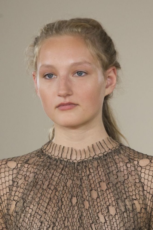 مجموعة Emilia Wickstead لربيع وصيف 2017