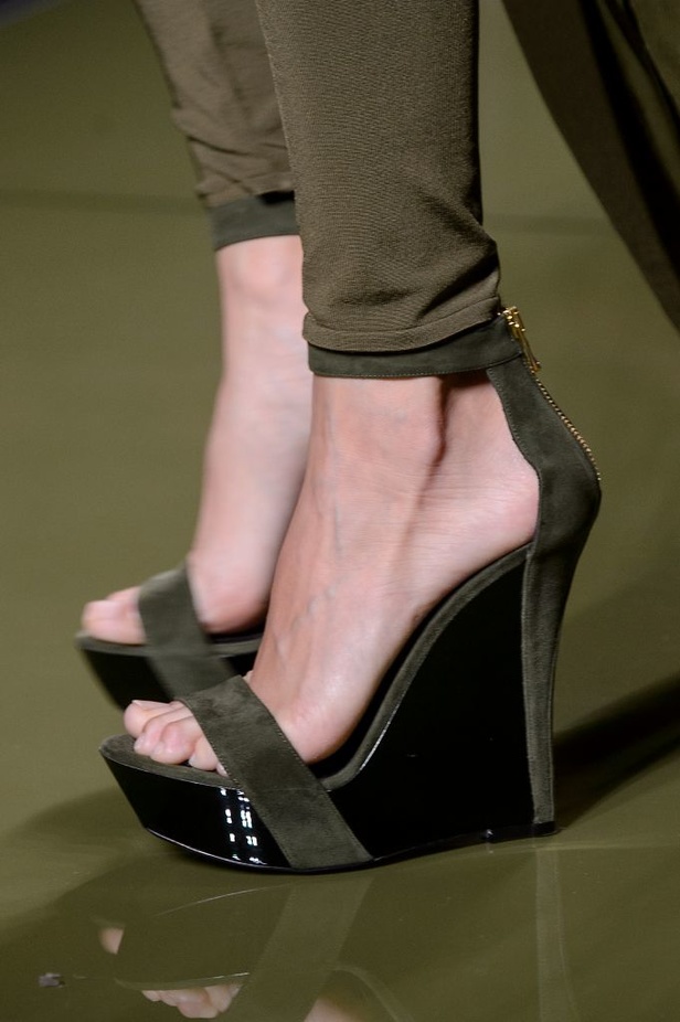 عرض أزياء Balmain لصيف وربيع ٢٠١٧ !