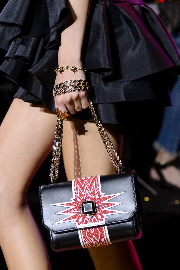 مجموعة ايلي صعب للهوت كوتور لخريف وشتاء 2016-2017