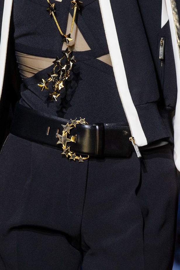 مجموعة ايلي صعب للهوت كوتور لخريف وشتاء 2016-2017