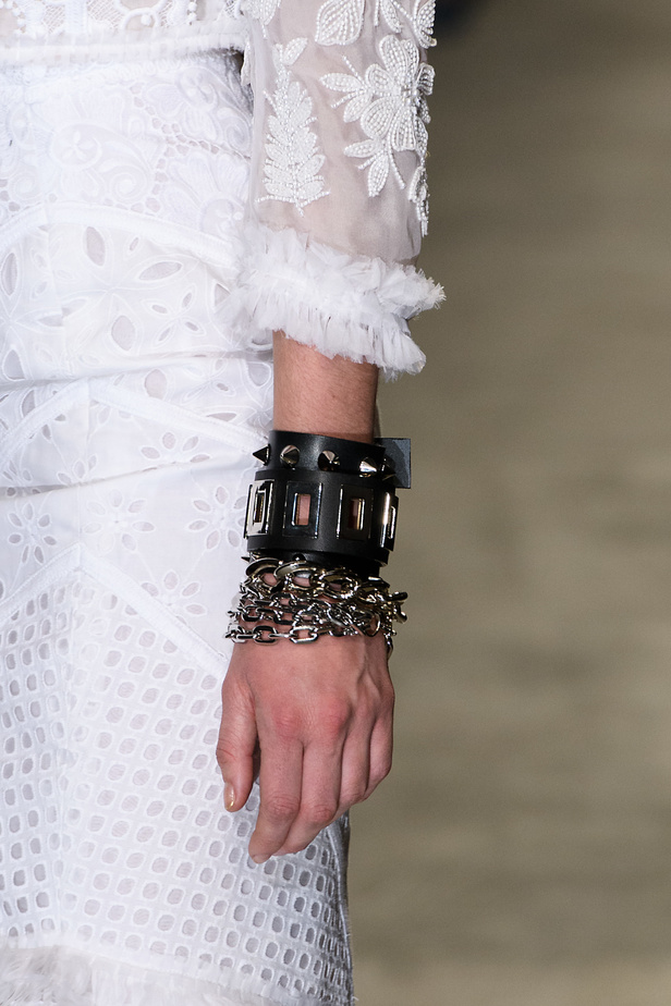 مجموعة “Andrew Gn” لموسم ربيع وصيف 2017