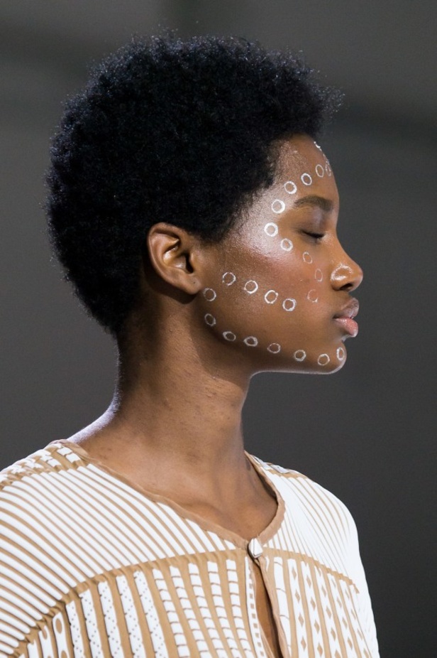 مجموعة ايسي مياكي لموسم ربيع وصيف 2017