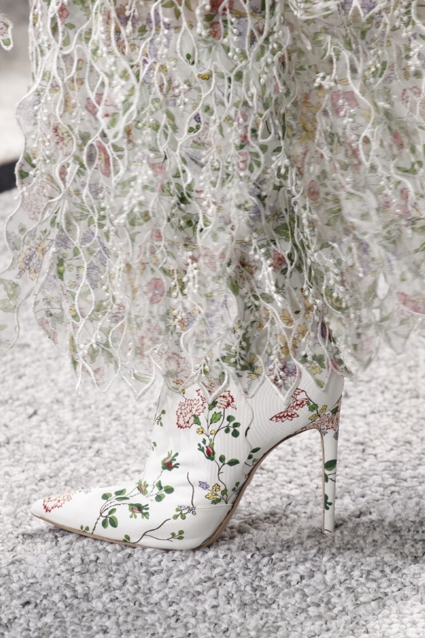مجموعة Giambattista Valli لربيع وصيف ٢٠١٧ !