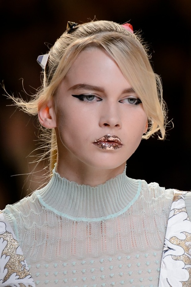 مجموعة فندي لموسم ربيع وصيف 2017