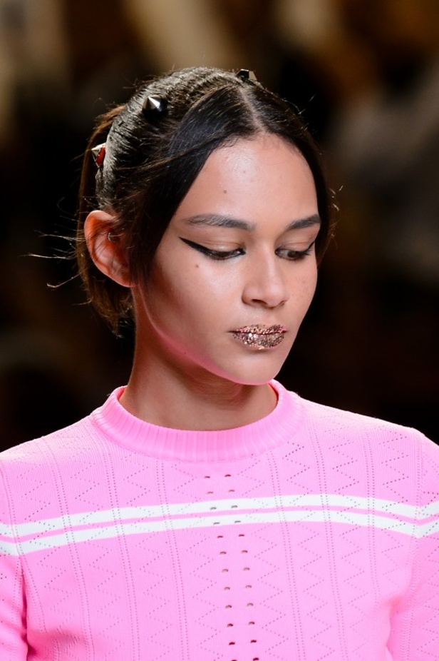 مجموعة فندي لموسم ربيع وصيف 2017