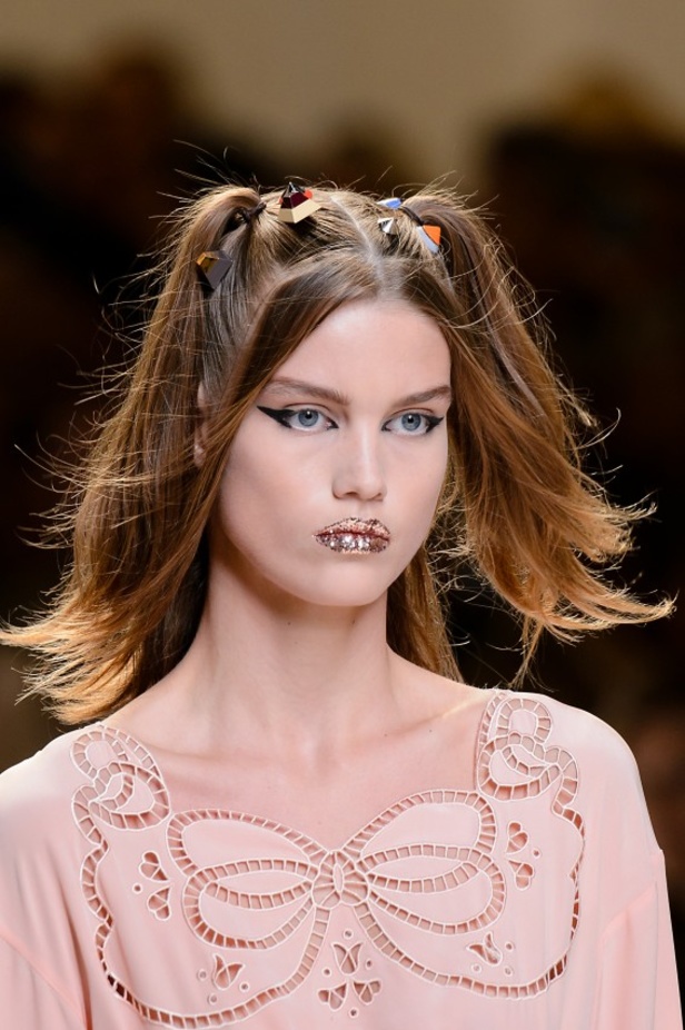 مجموعة فندي لموسم ربيع وصيف 2017