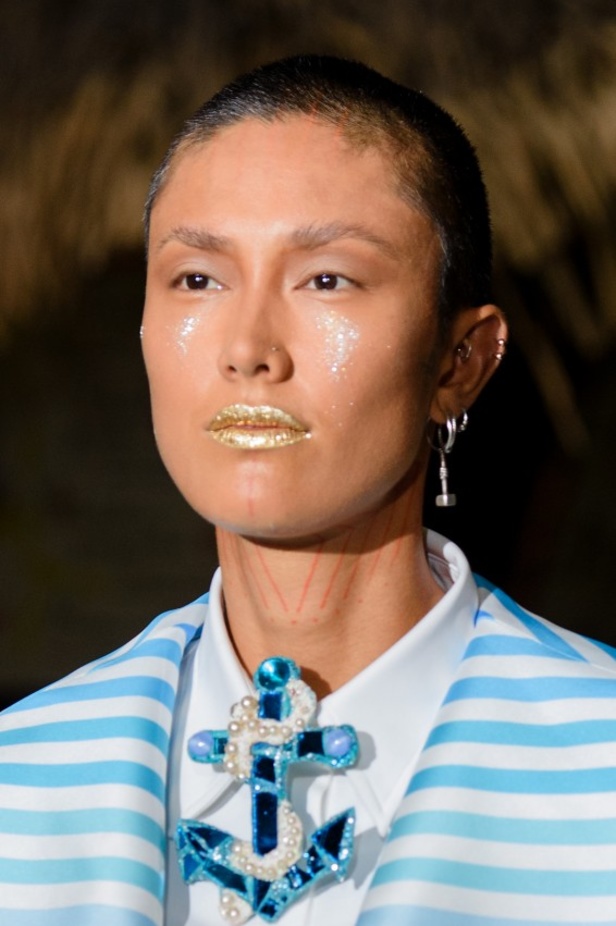 مجموعة Manish Arora لربيع وصيف 2017..