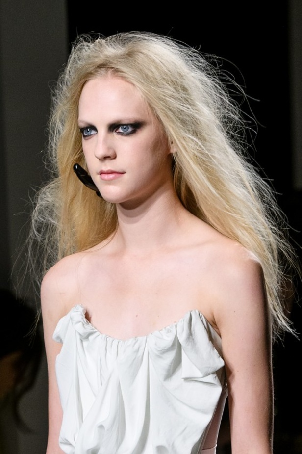 مجموعة “اندريا كرونثالر" لـ "فيفيان ويستوود” لموسم ربيع وصيف 2017