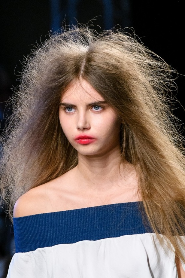 مجموعة “اندريا كرونثالر" لـ "فيفيان ويستوود” لموسم ربيع وصيف 2017