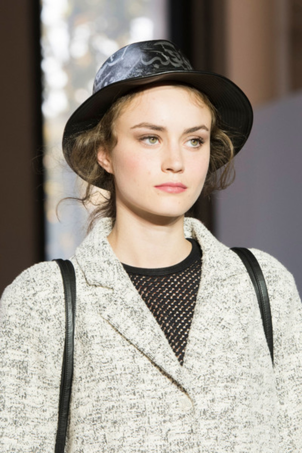 مجموعة AGNES B لموسم ربيع وصيف 2017