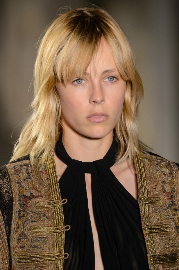 مجموعة “سان لوران” لموسم ربيع وصيف 2017 