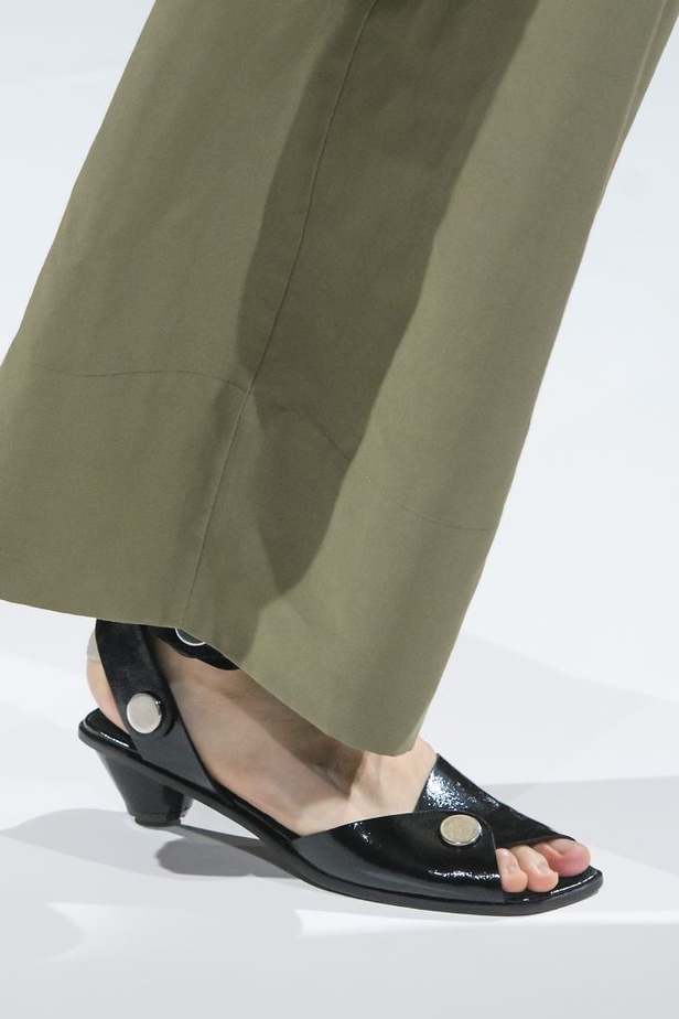 مجموعة “ستيلا ماكارتني” لموسم ربيع وصيف 2017