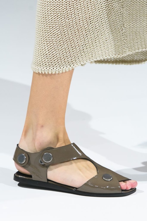 مجموعة “ستيلا ماكارتني” لموسم ربيع وصيف 2017