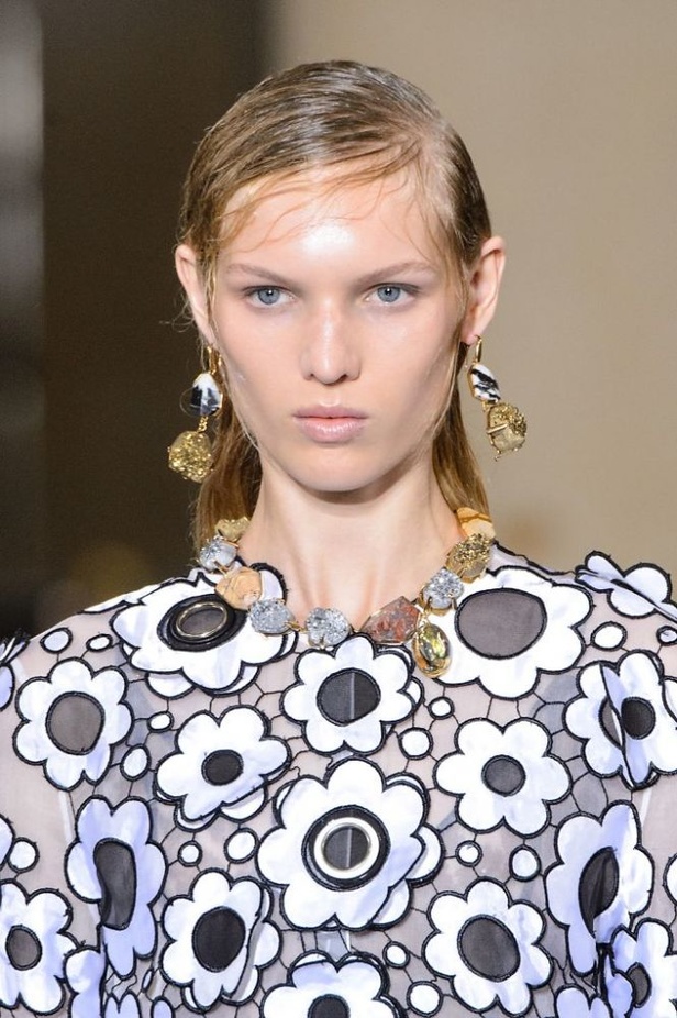 مجموعة Christopher Kane لربيع وصيف 2017