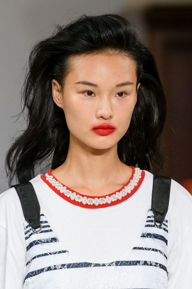 مجموعة Mother of Pearl  لربيع وصيف 2017