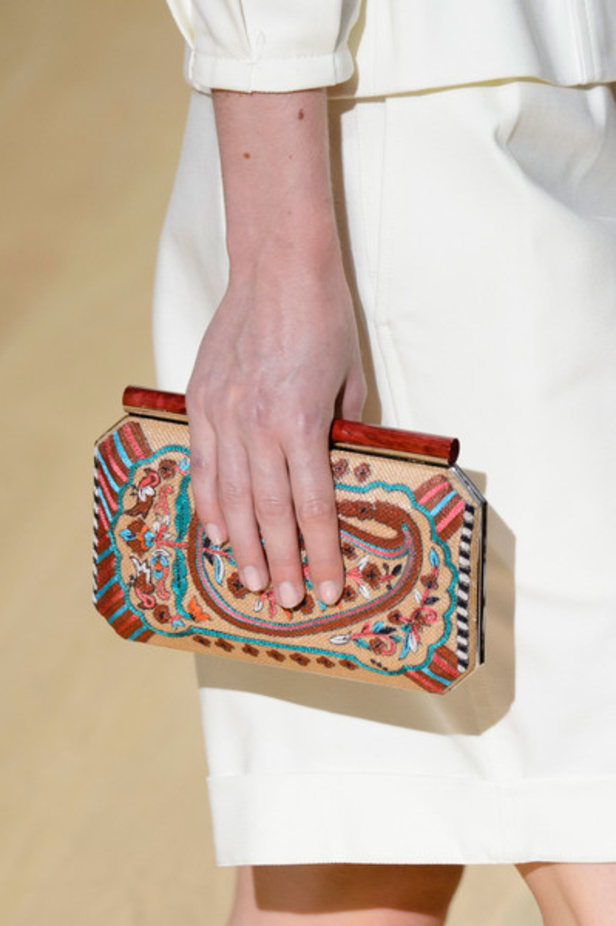 مجموعة اوسكار دي لا رنتا لموسم ربيع وصيف 2017