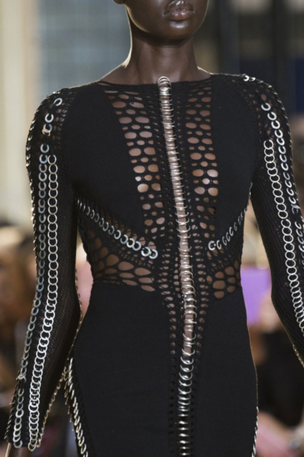 مجموعة جوليان ماكدونالد لموسم ربيع وصيف 2017