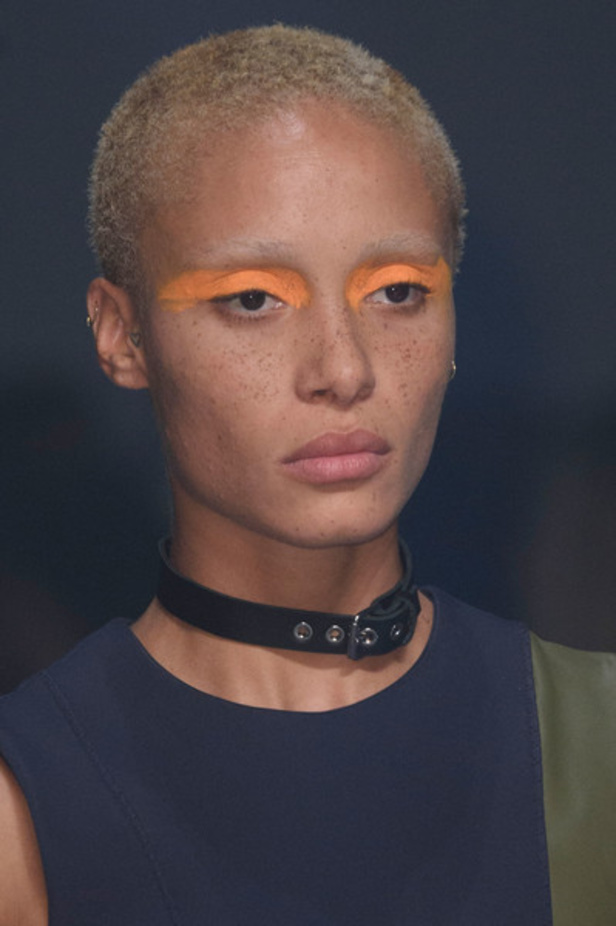 مجموعة فرسوس فيرساتشي لموسم ربيع وصيف 2017