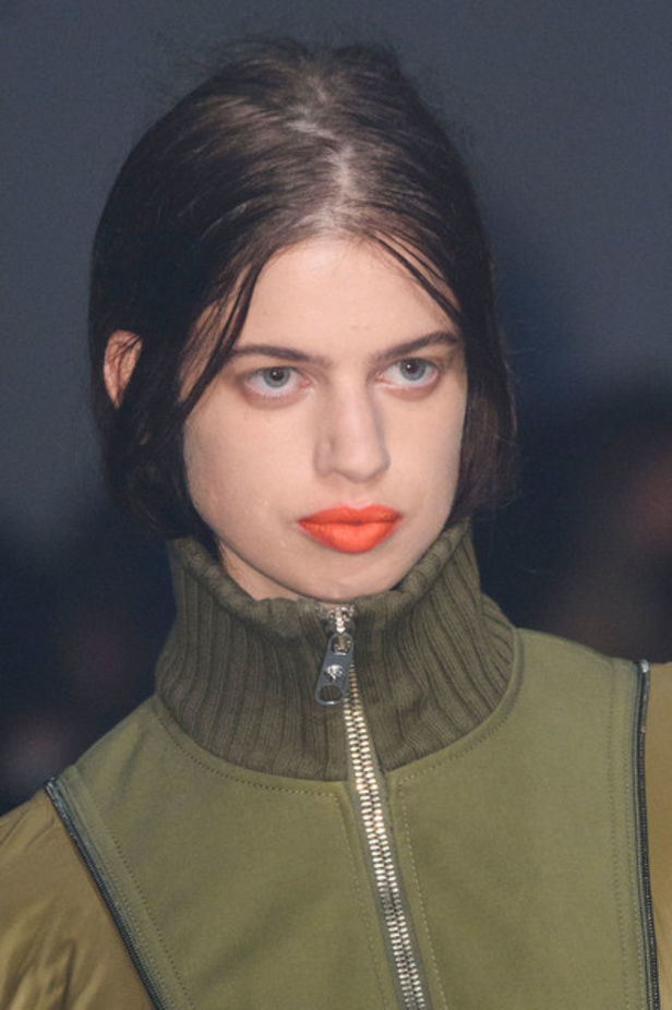 مجموعة فرسوس فيرساتشي لموسم ربيع وصيف 2017