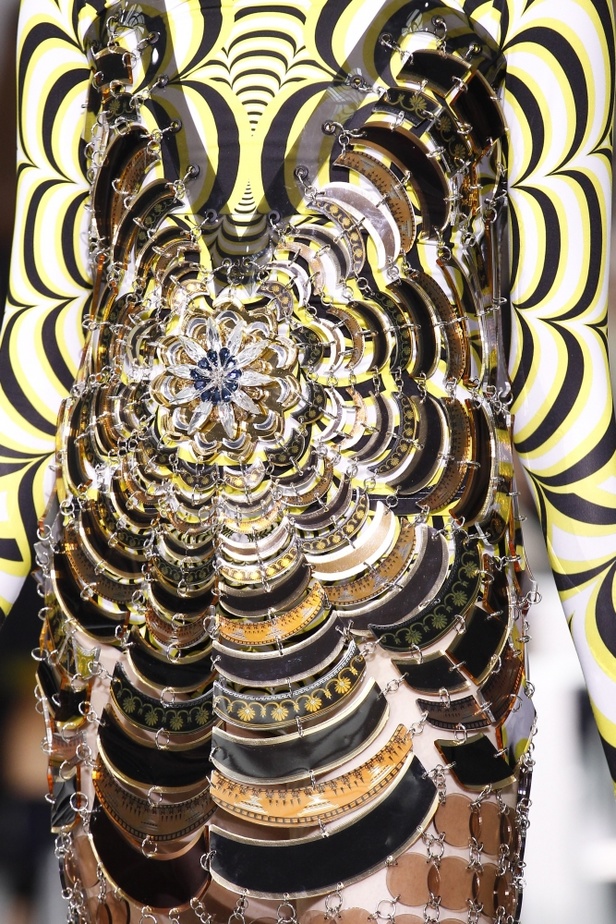 مجموعة Mary Katrantzou  لربيع وصيف 2017