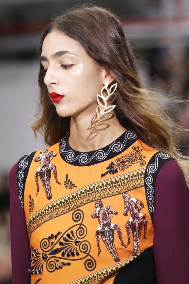 مجموعة Mary Katrantzou  لربيع وصيف 2017