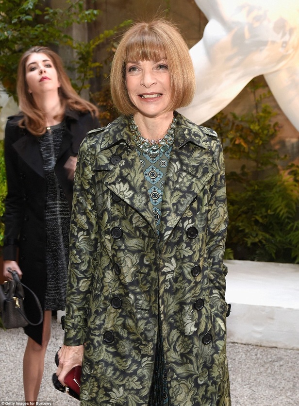 مجموعة “بربري” لموسم خريف وشتاء 2016-2017 من منصة العرض الى الاسواق فورا