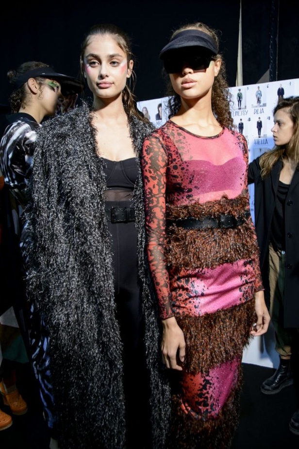 عرض أزياء "ماكس مارا" لموسم ربيع وصيف 2017