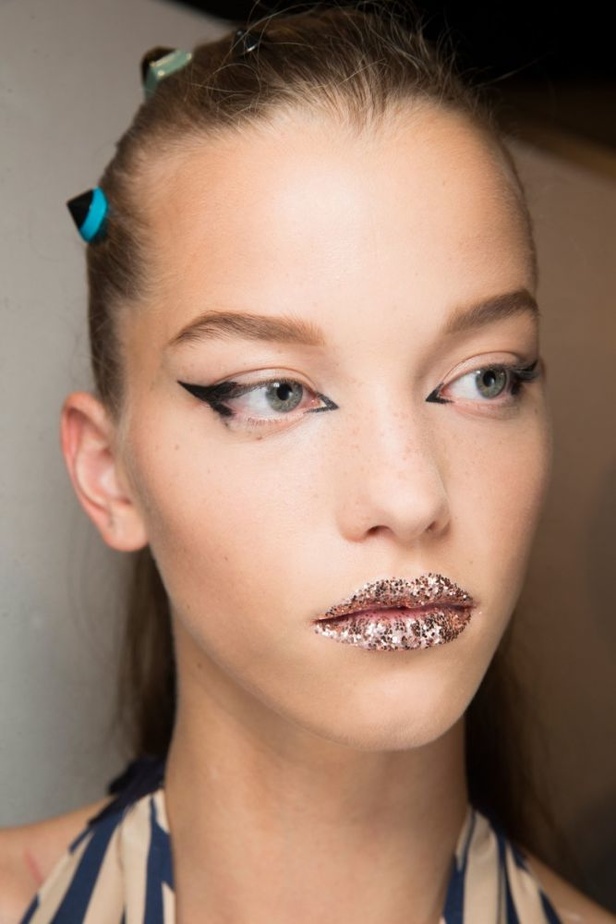 مجموعة فندي لموسم ربيع وصيف 2017