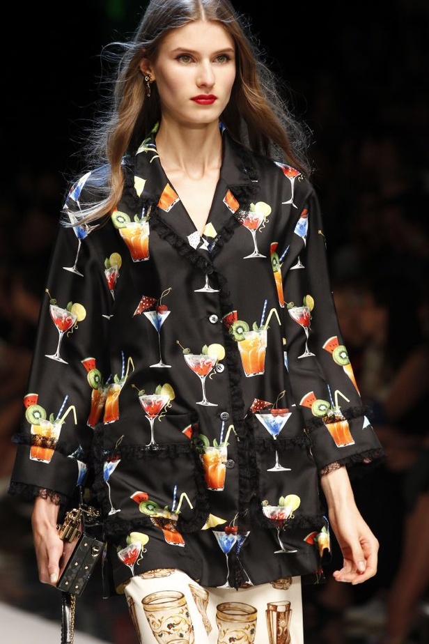 مجموعة Dolce & Gabbana  لربيع وصيف 2017