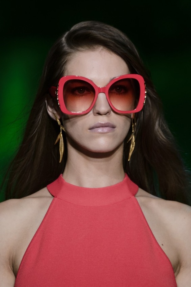 مجموعة ايلي صعب لربيع وصيف 2018 في باريس 