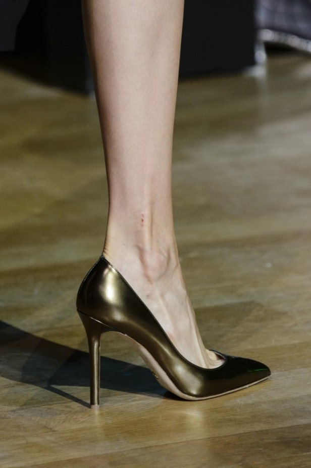 مجموعة ايلي صعب لربيع وصيف 2018 في باريس 