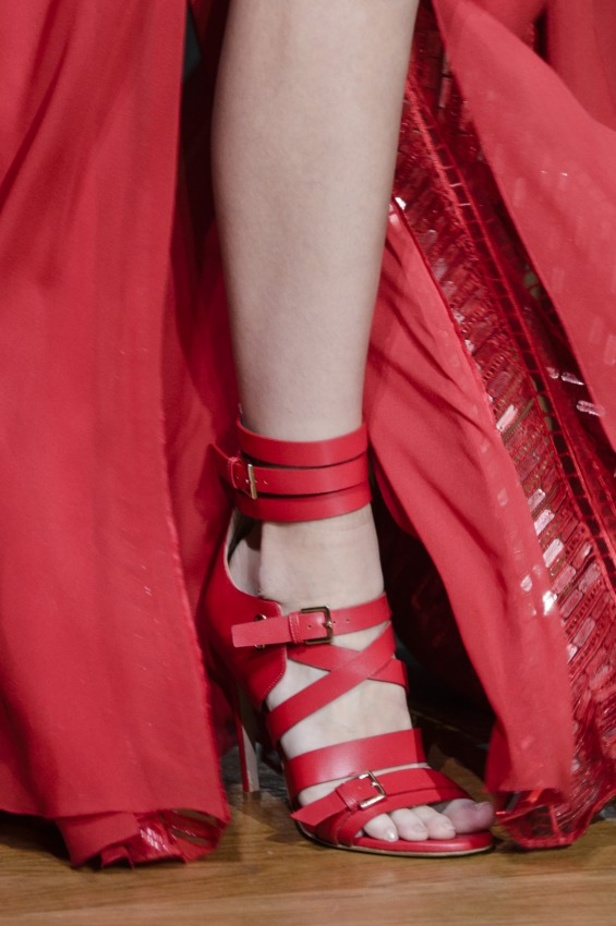 مجموعة ايلي صعب لربيع وصيف 2018 في باريس 