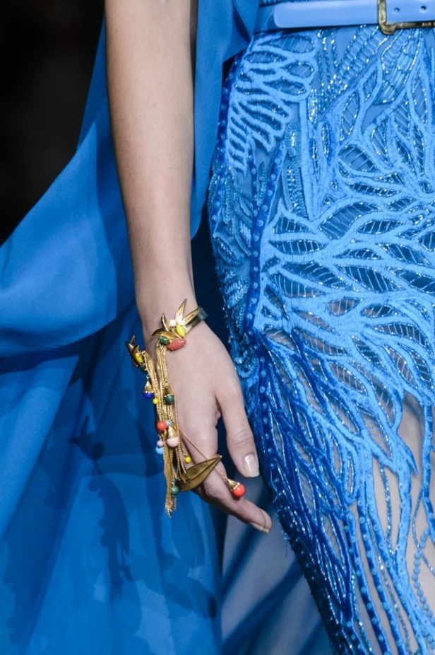 مجموعة ايلي صعب لربيع وصيف 2018 في باريس 