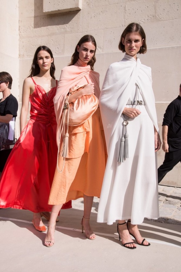 عرض أزياء Nina Ricci لموسم ربيع وصيف ٢٠١٨ !