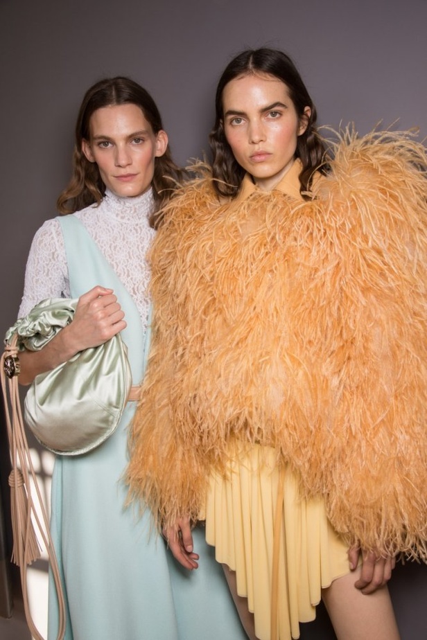 عرض أزياء Nina Ricci لموسم ربيع وصيف ٢٠١٨ !