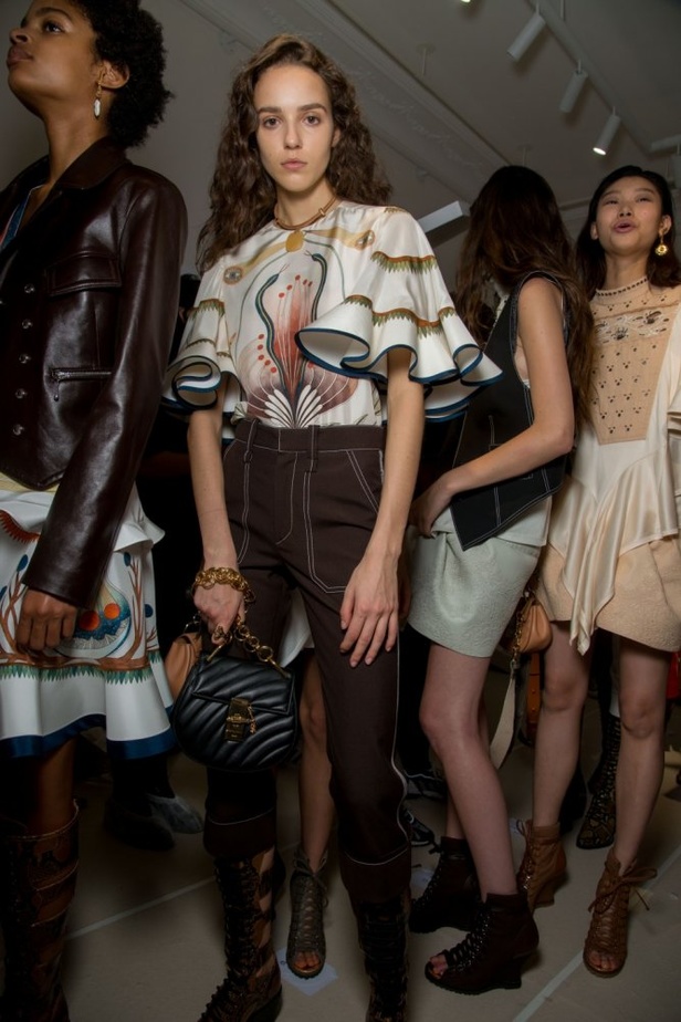 عرض كلوي لربيع وصيف 2018 في اسبوع الموضة بباريس