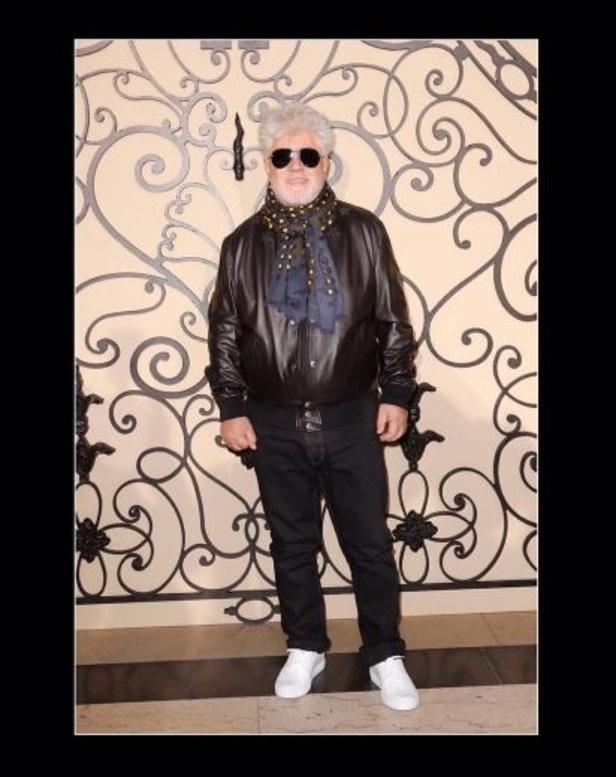 الكلاسيكية في مجموعة Givenchy لربيع وصيف 2018 في باريس