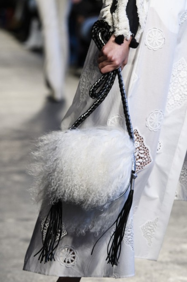 مجموعة "التوزارا" لموسم ربيع وصيف 2018