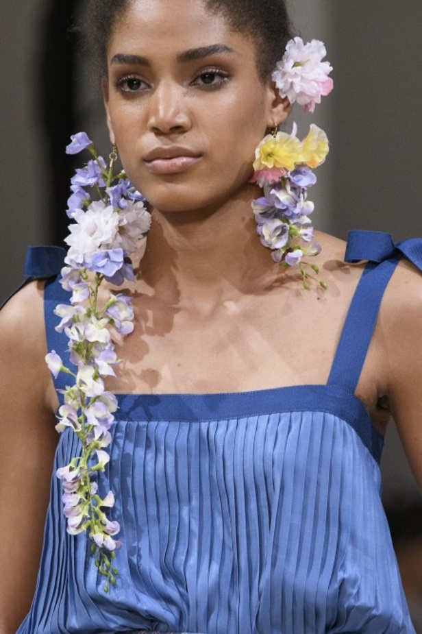 ازياء من عرض أليكسيس مابيل باسبوع الموضة في باريس