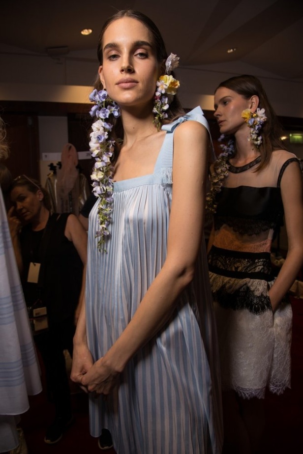 ازياء من عرض أليكسيس مابيل باسبوع الموضة في باريس