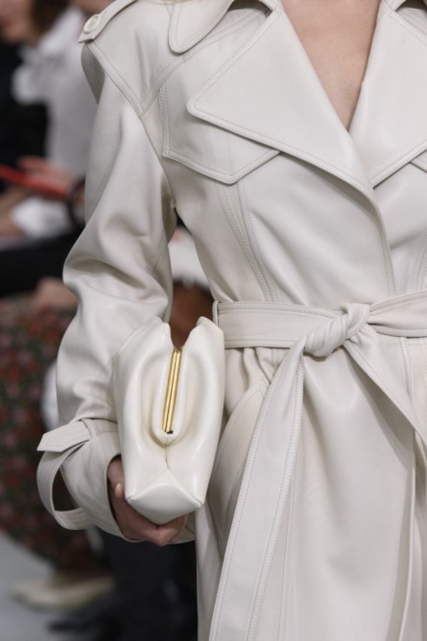 مجموعة Celine للأزياء الجاهزة لربيع وصيف 2018 !